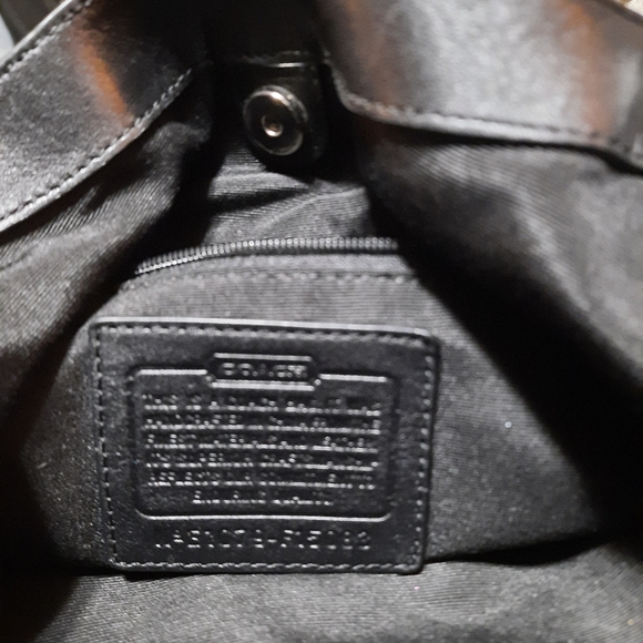 Authentic Coach handbag - Picture 3 of 3